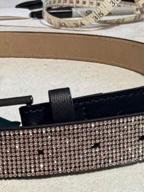 Crystal-Embellished Black Leather Women’s Belt